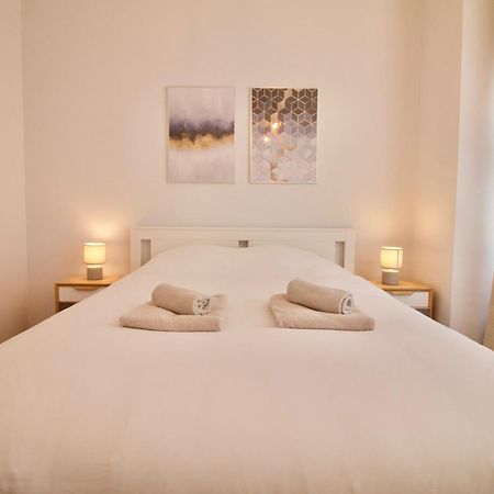 Heart Of Grand Place - Stunning 3Br Triplex 브뤼셀 외부 사진