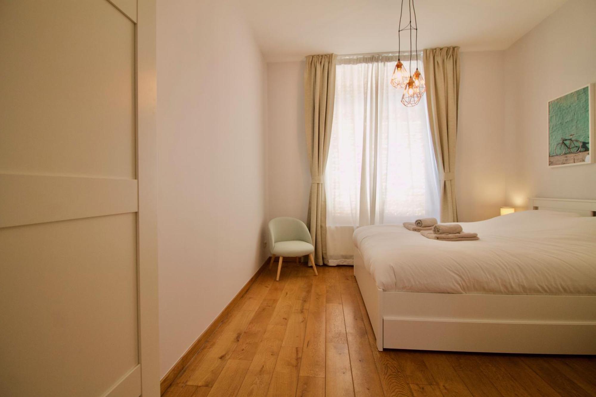 Heart Of Grand Place - Stunning 3Br Triplex 브뤼셀 외부 사진